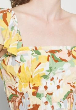 Abercrombie & Fitch Blouse - White And Pink -Abercrombie & Fitch Shop 00ac753d9569457f9917108ffa4941e3