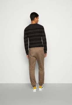 Abercrombie & Fitch EVERYDAY JOGGER - Trousers - Morel -Abercrombie & Fitch Shop 0121d08d83094fd8aa2dbcd46f3c882d