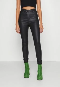 Abercrombie & Fitch NOVELTY CROSSOVER - Relaxed Fit Jeans - Black