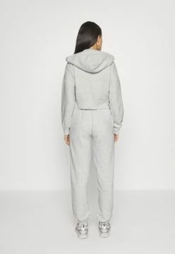 Abercrombie & Fitch LONG LIFE SUNDAY - Tracksuit Bottoms - Grey Heather -Abercrombie & Fitch Shop 046ff6dac94f4ed3a92260e412bce333