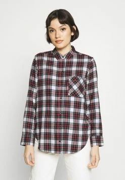 Abercrombie & Fitch HOLIDAY - Button-down Blouse - Cream Hero