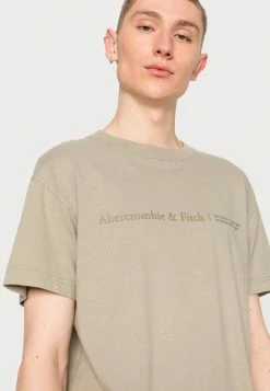Abercrombie & Fitch RELAXED CROSS CHEST LOGO - Print T-shirt - Green 9 Abercrombie & Fitch RELAXED CROSS CHEST LOGO - Print T-shirt - Green -Abercrombie & Fitch Shop 09c4cc3b631f4f0d94de6b01c2615721