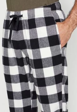 Abercrombie & Fitch SLEEP JOGGER - Pyjama Bottoms - Black 11 Abercrombie & Fitch SLEEP JOGGER - Pyjama Bottoms - Black -Abercrombie & Fitch Shop 0b4901ea88404743a9930e9e7961c512