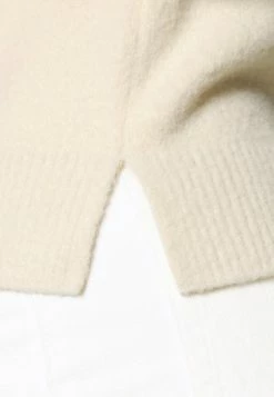 Abercrombie & Fitch CROPPED VEST WEBEX - Jumper - Wood Ash Tan 11 Abercrombie & Fitch CROPPED VEST WEBEX - Jumper - Wood Ash Tan -Abercrombie & Fitch Shop 0d72550ea7424f4ea0cbbe4d9d9a0bec