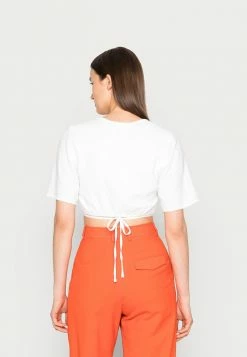 Abercrombie & Fitch WRAP STRAPPY - Blouse - Brilliant White -Abercrombie & Fitch Shop 0d80fa3b4bfd4d8e929111bb685afe85