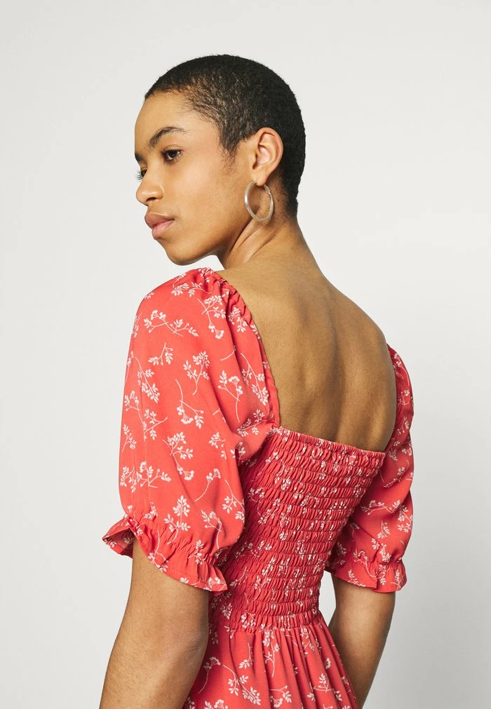 Abercrombie & Fitch SMOCKED WAIST PAMI SHORT DRESS - Day Dress - Red 4 Abercrombie & Fitch SMOCKED WAIST PAMI SHORT DRESS - Day Dress - Red - Image 4