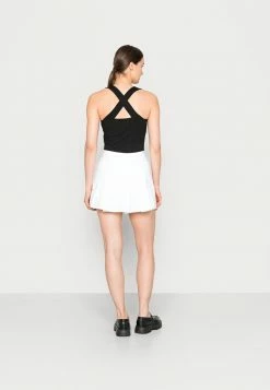 Abercrombie & Fitch WIDE PLEATED TRAVELER SKORT - Mini Skirt - White -Abercrombie & Fitch Shop 106ab0e5b4ba4695ad46b11b1015f85a
