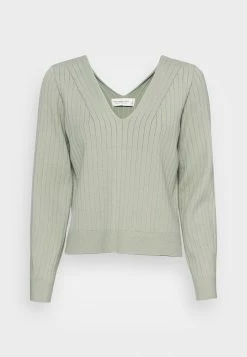 Abercrombie & Fitch SPONGEY VNECK - Jumper - Deep Green -Abercrombie & Fitch Shop 151759ae407949f9b08af867240c44e3