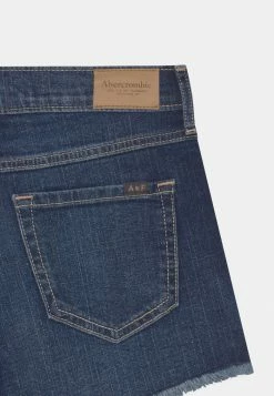Abercrombie & Fitch CORE DESTROY MIDI - Denim Shorts - Blue Denim -Abercrombie & Fitch Shop 1b943140b9004a488eb7fdc482b73e47