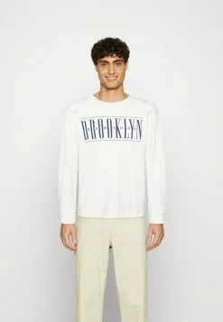 Abercrombie & Fitch Long Sleeved Top - White