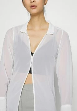 Abercrombie & Fitch ONE CLOSURE SHEER - Button-down Blouse - Cloud Dancer 11 Abercrombie & Fitch ONE CLOSURE SHEER - Button-down Blouse - Cloud Dancer -Abercrombie & Fitch Shop 1de4a58f71304f439fc7eaa5663ade73