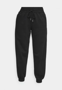 Abercrombie & Fitch PARACHUTE PANT - Tracksuit Bottoms - Black Beauty -Abercrombie & Fitch Shop 1deea300778d47a59558ee53e84fb3c1