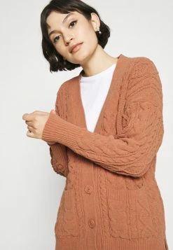 Abercrombie & Fitch CABLE GRANDPA - Cardigan - Brown Cable -Abercrombie & Fitch Shop 210999e470e34989a27d947d2b443a64