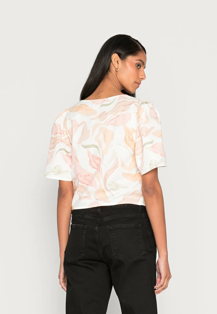 Abercrombie & Fitch EASY TIE FRONT POPLINFASHION - Print T-shirt - Yellow Pink Leaf 3 Abercrombie & Fitch EASY TIE FRONT POPLINFASHION - Print T-shirt - Yellow Pink Leaf - Image 3