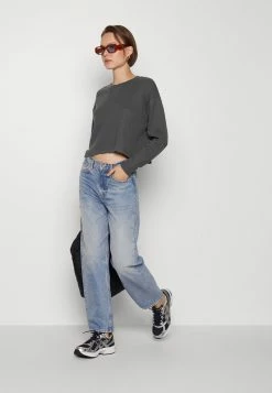 Abercrombie & Fitch WAFFLE CROPPED TEE - Sweatshirt - Dark Grey -Abercrombie & Fitch Shop 21ebf73cb5184986a14247d5fc5ea472