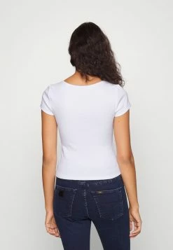 Abercrombie & Fitch ICON HENLEY - Basic T-shirt - Brilliant White -Abercrombie & Fitch Shop 21f96dd7a7464a8eb8c2dc161e5e8b40