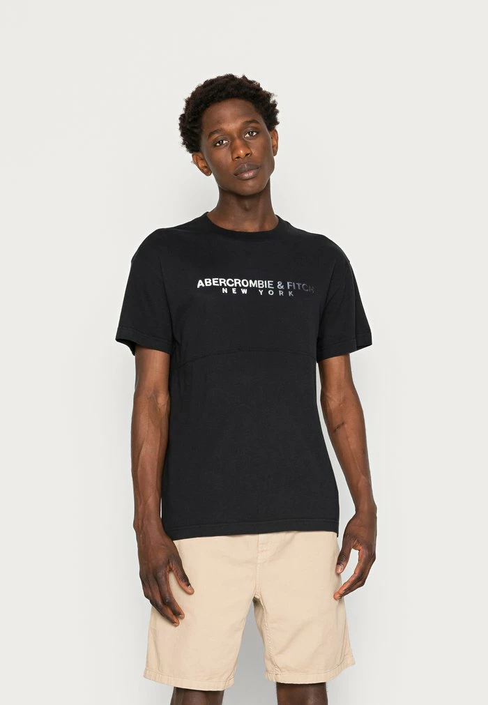 Abercrombie & Fitch TREND CROSSCHEST LOGO - Print T-shirt - Black 1 Abercrombie & Fitch TREND CROSSCHEST LOGO - Print T-shirt - Black