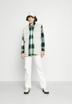 Abercrombie & Fitch Shop -Abercrombie & Fitch Shop 2a792613b18b4474afdd075f0049dbf8