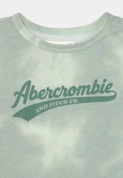 Abercrombie & Fitch SPORTS CLUB TEE - Print T-shirt - Green -Abercrombie & Fitch Shop 2b3d6be2aeba4f04af7460723e8bf19a