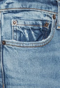 Abercrombie & Fitch Straight Leg Jeans - Vintage Medium -Abercrombie & Fitch Shop 2d09cc0e80f74509b1aceef763c6619a