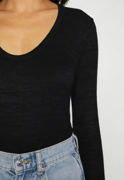 Abercrombie & Fitch COZY SCOOPNECK BODYSUIT - Basic T-shirt - Black Beauty -Abercrombie & Fitch Shop 2f8d760d8be5413889c6a43794666bf9