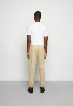 Abercrombie & Fitch EVERYDAY JOGGER - Trousers - Khaki 8 Abercrombie & Fitch EVERYDAY JOGGER - Trousers - Khaki -Abercrombie & Fitch Shop 323cc619690f4928836909273d00a86f