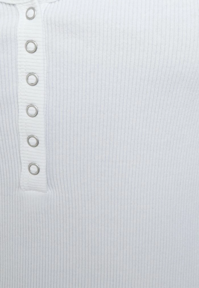 Abercrombie & Fitch ICON HENLEY - Basic T-shirt - White 3 Abercrombie & Fitch ICON HENLEY - Basic T-shirt - White - Image 3