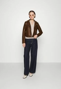 Abercrombie & Fitch Shop -Abercrombie & Fitch Shop 334c7c103b0b403d9d8664afade253ef