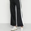 Abercrombie & Fitch LNY TRICOT WIDE LEG - Tracksuit Bottoms - Black