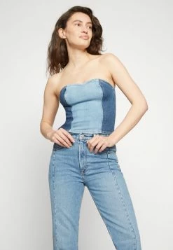 Abercrombie & Fitch Straight Leg Jeans - White/blue -Abercrombie & Fitch Shop 38ebb25f8e7d48c3b75c2c66bd719f62