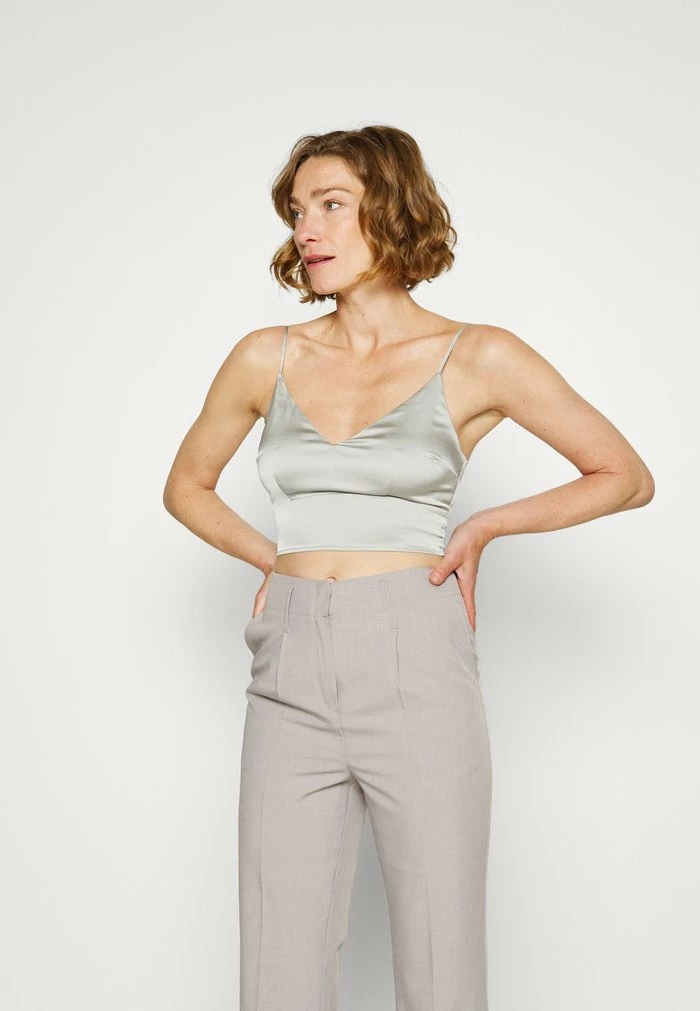 Abercrombie & Fitch CHASE BARE CINCH - Top - Puritan Grey Green 1 Abercrombie & Fitch CHASE BARE CINCH - Top - Puritan Grey Green