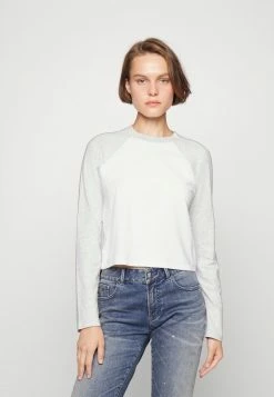 Abercrombie & Fitch RAGLAN CROPPED TEE NOVELTY - Long Sleeved Top - Grey/white