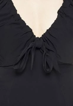 Abercrombie & Fitch CINCH NECK SLIP - Cocktail Dress / Party Dress - Black -Abercrombie & Fitch Shop 48fb61fb71d14470a79a95ee856abc33
