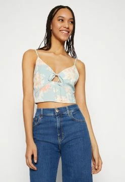 Abercrombie & Fitch BARE - Top - Green -Abercrombie & Fitch Shop 49a70df4bfd64956852c016aa756f676