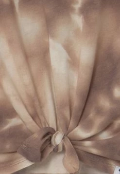 Abercrombie & Fitch TIE FRONT PATTERN - Print T-shirt - Brown -Abercrombie & Fitch Shop 49aec7bb96ab4a7db4248f6810a097ce