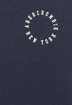Abercrombie & Fitch PHOTOREAL - Print T-shirt - Navy -Abercrombie & Fitch Shop 4c4cbf25fcb64c0ab1781e61723da923