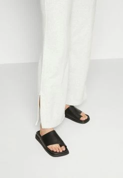 Abercrombie & Fitch FOLDOVER - Tracksuit Bottoms - Gray Heather -Abercrombie & Fitch Shop 4fd08f790cbe46f58d33d1b0e15db159