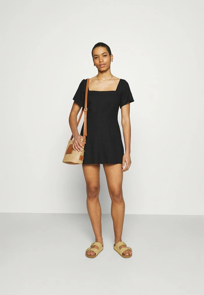 Abercrombie & Fitch SKORT ROMPER - Jumpsuit - Black 2 Abercrombie & Fitch SKORT ROMPER - Jumpsuit - Black - Image 2