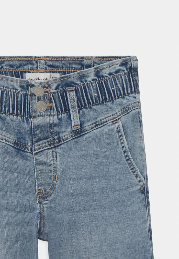 Abercrombie & Fitch Relaxed Fit Jeans - Blue Denim 4 Abercrombie & Fitch Relaxed Fit Jeans - Blue Denim - Image 4