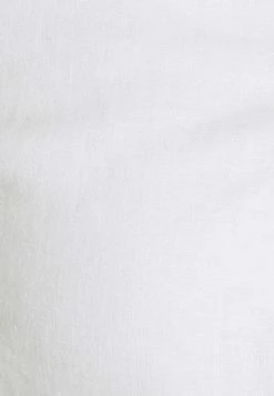 Abercrombie & Fitch BARE TIE FRONT CAMI - Blouse - White -Abercrombie & Fitch Shop 580495194f2a40b992336ab619e636f6