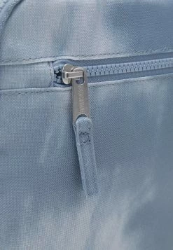 Abercrombie & Fitch LUNCHBOX UNISEX - Other Accessories - Blue Tie Dye -Abercrombie & Fitch Shop 5ddf76cb996445899118d265b01a3f68