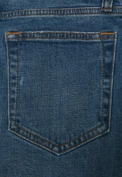 Abercrombie & Fitch KNEE HOLE - Straight Leg Jeans - Medium/dark Destroy 5 Abercrombie & Fitch KNEE HOLE - Straight Leg Jeans - Medium/dark Destroy -Abercrombie & Fitch Shop 5f82bc8e3b804f389d77fffe01b415f4