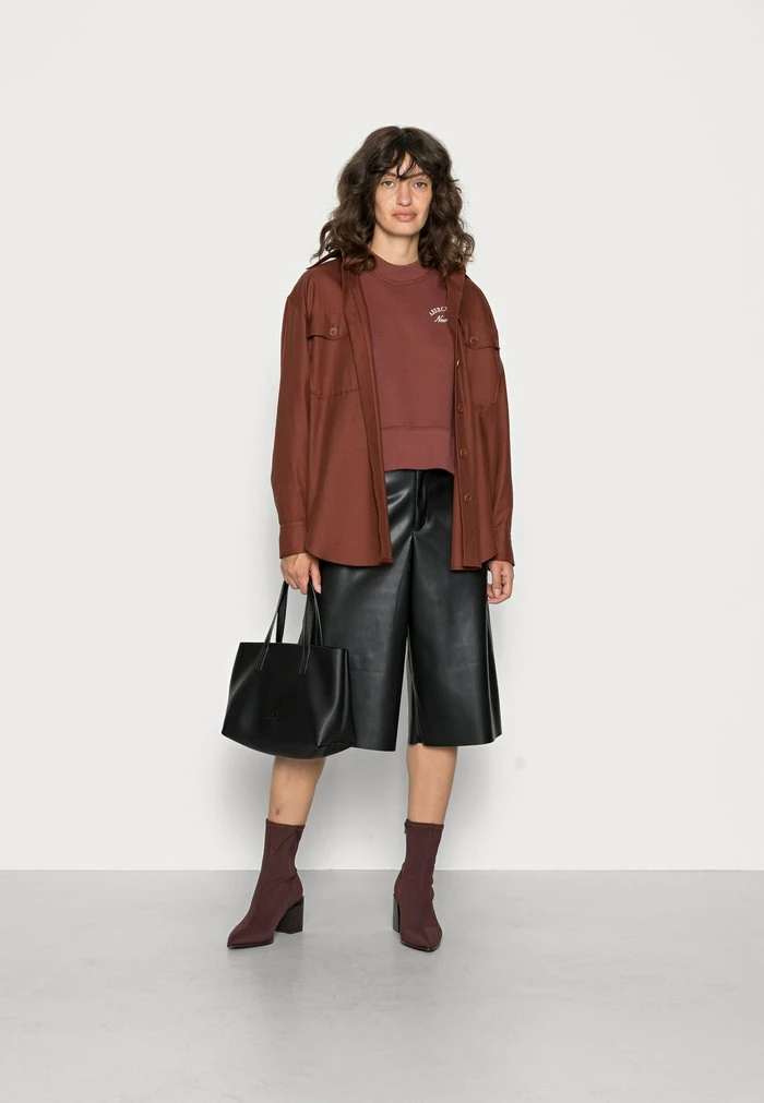 Abercrombie & Fitch UPPER TIER LOGO - Sweatshirt - Hot Chocolate 2 Abercrombie & Fitch UPPER TIER LOGO - Sweatshirt - Hot Chocolate - Image 2