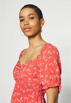 Abercrombie & Fitch SMOCKED WAIST PAMI SHORT DRESS - Day Dress - Red 11 Abercrombie & Fitch SMOCKED WAIST PAMI SHORT DRESS - Day Dress - Red -Abercrombie & Fitch Shop 6205382c3338442b99394c1870dcdde3