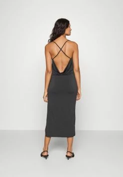 Abercrombie & Fitch COWL FRONT & BACK - Jersey Dress - Black -Abercrombie & Fitch Shop 623423b18fb9469bab1bf3d463bdc71f