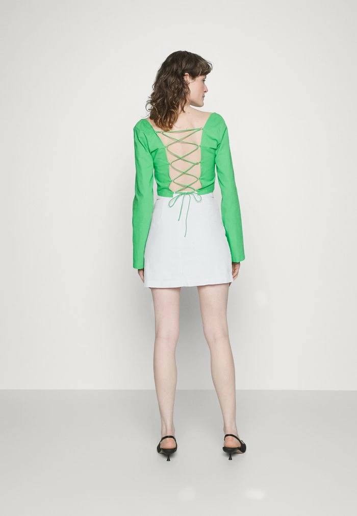 Abercrombie & Fitch TIE-WAIST STRAPPY - Mini Skirt - White 3 Abercrombie & Fitch TIE-WAIST STRAPPY - Mini Skirt - White - Image 3