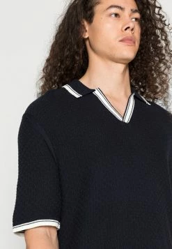 Abercrombie & Fitch RETRO SWOLO - Polo Shirt - Navy -Abercrombie & Fitch Shop 64b5ce94649d47808201a51b614dbcff