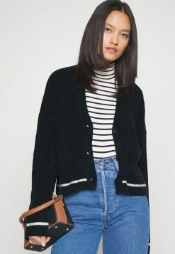 Abercrombie & Fitch FLUFFY TIPPED CARDI - Cardigan - Black Beauty -Abercrombie & Fitch Shop 68f86e68ddfd4886b4a9ad069c6b47f5