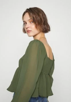 Abercrombie & Fitch CHASE EASY PUFF - Blouse - Green -Abercrombie & Fitch Shop 6c2e09fd820246ec960562b05a50e054