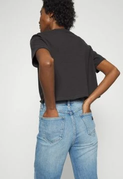 Abercrombie & Fitch EXCLUSIVE LOGO TEE - Print T-shirt - Phantom Black 12 Abercrombie & Fitch EXCLUSIVE LOGO TEE - Print T-shirt - Phantom Black -Abercrombie & Fitch Shop 6d86f96c359d4c779fc77cf344e23577